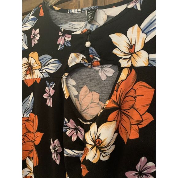 Shien plus size women's top - Picture 2 of 4